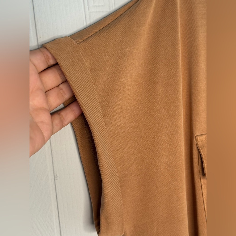 J. Jill Relaxed Fit Tan V-Neck Short Sleeve Pocket Tee Size XL Oversized - Picture 4 of 11